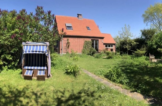 NEW Holiday home with natural garden