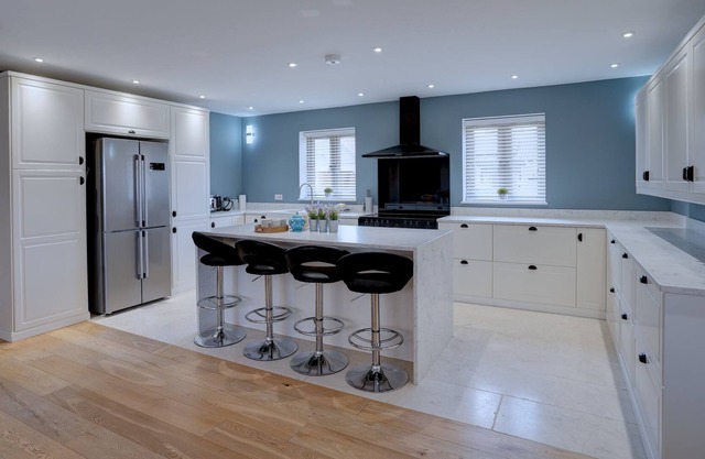 !! NEW !! Honeysuckle Barn - sleeps 8 | Winterton Cottages