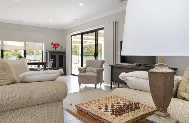 New house 3 Queen Rooms with 1 Ensuite plus bathroom - Maximum of 6 Guests.