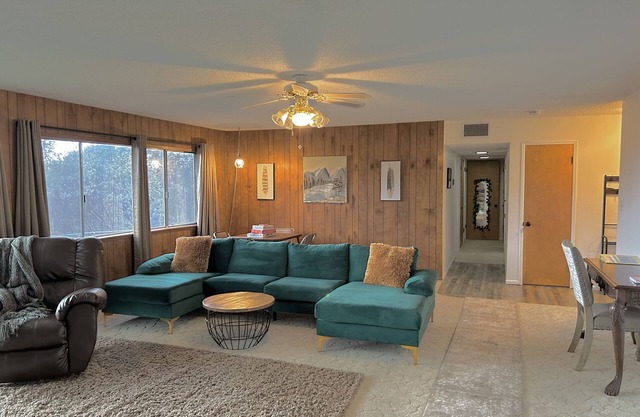 NEW! KJ Getaways~Yosemite/Badger Pass/Bass Lake Area!