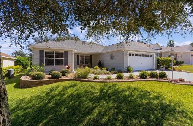 NEW Listing 3 Bedroom Split Design with 2 Bathrooms near Fort Sumter