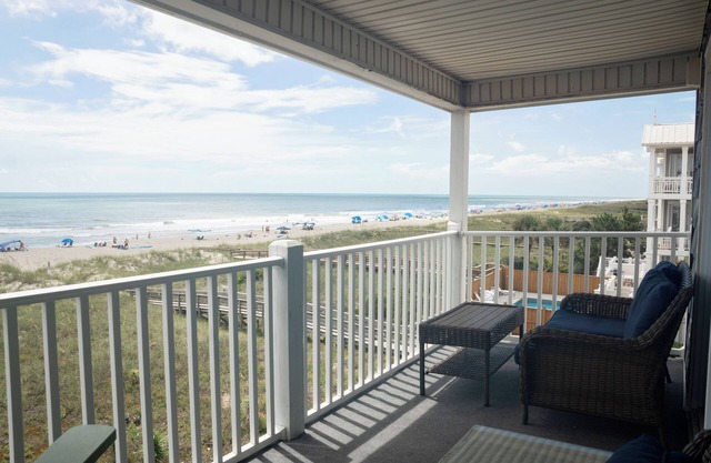 NEW LISTING! Beautiful Ocean Front View!