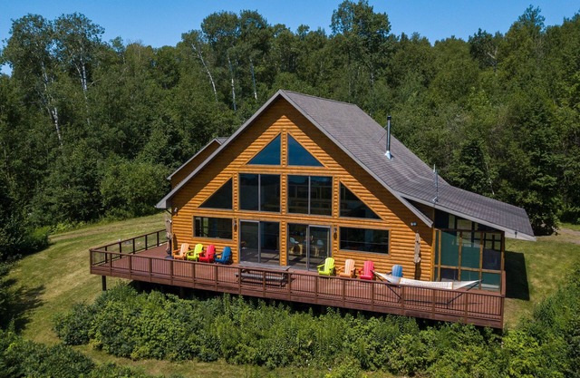 NEW LISTING! BOREAL RIDGE! North Shore Home w/Astonishing Lake Superior Views