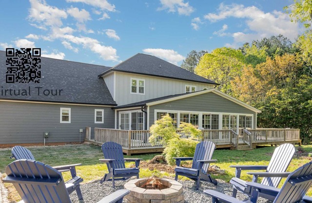 New Listing! Game Room w/Bar~Fire Pit~King Suite