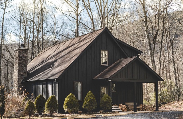 NEW LISTING - Luxury Property