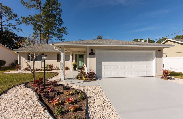 New listing Pine lakes Golf Resort with spectacular views