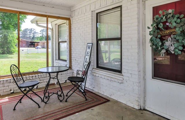 NEW LISTING! The Cottage (1-Bedroom Cabin) by RedAwning