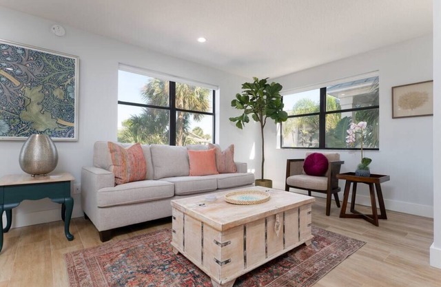 New listing | Steps to the ocean | pet friendly