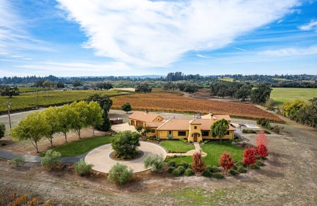 * NEW Listing * Villa Valentina: 3.5 Acre Tuscan Estate
