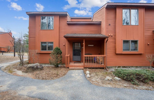 NEW! Lower Darby 2-Bedroom Townhouse with Pool by The Summit at Gore Mountain