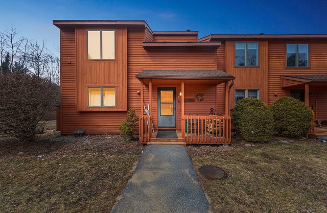 NEW! Lower Sleighride 2-Bedroom Townhouse with Pool by The Summit at Gore Mountain