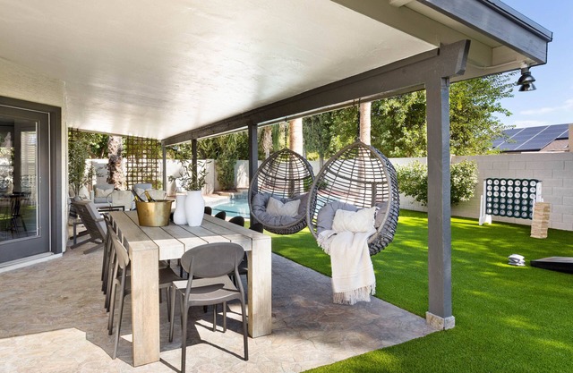*NEW* Lux 5 Bedroom Spanish Villa w/Heated Pool
