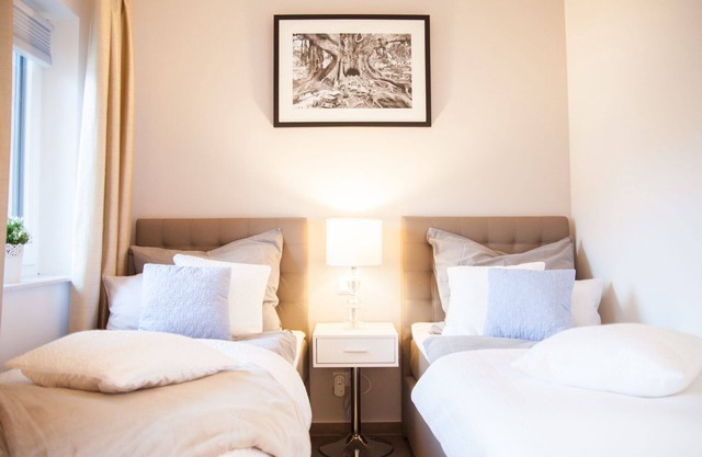 New: Luxurious holiday home with lake view and garden [Whole house, No. 1 + No. 2]