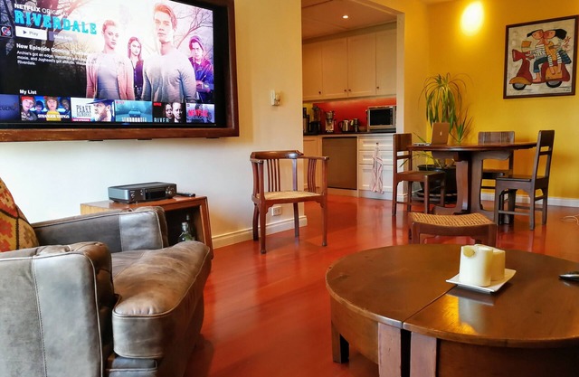 New: Luxury heart of Bangkok, Subway/Skytrain 200m