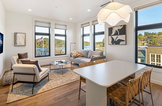 New Luxury Penthouse! Stunning Water and Town Views!