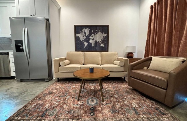 NEW-Marsh House-King Bed-Fast WiFi-Nespresso-Cozy