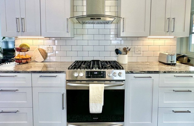 NEW! Minutes from Mall of America, MSP airport, zoo, Minneapolis and St Paul