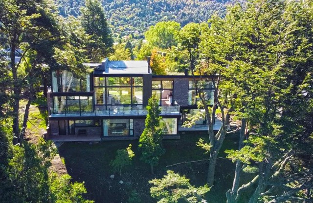 New Modern Home: Golf, Polo, Near Catedral Ski