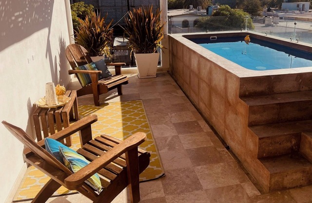 New Modern Condo, Private Pool, close to the Malecon & Marina Cortez La Paz BCS