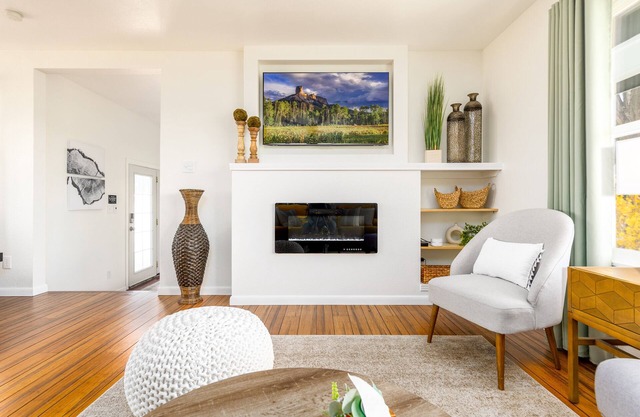New! Modern country living, 4br