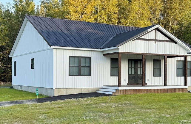 New Modern | Firepit | $BR/3 Baths