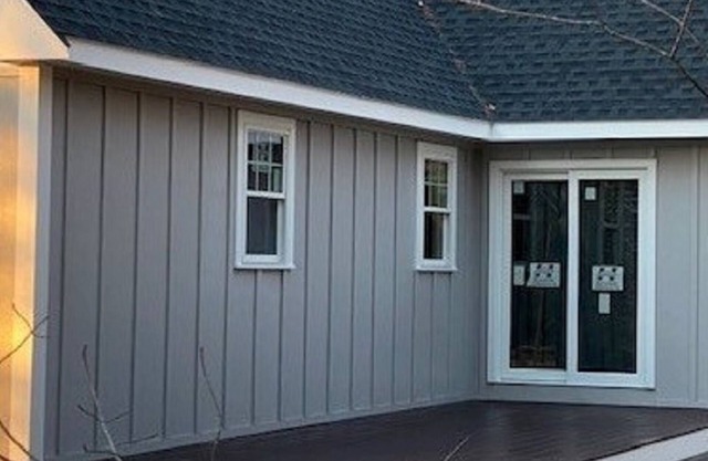 New Modern Home Close to Everything the Mt. Washington Valley Has to Offer