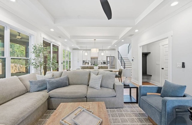 New! Modern Luxurious Woodland Retreat