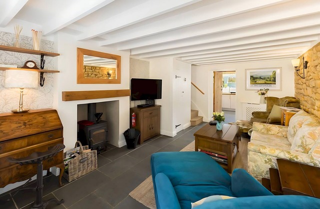 *NEW* Moreton Cottage | Central | Garden | Pass The Keys