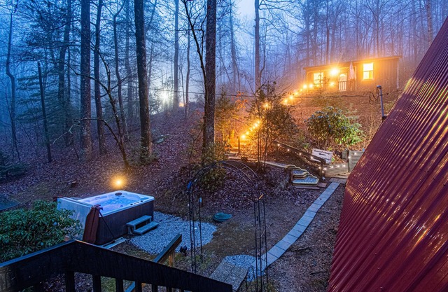 New Mountain Retreat A-Frame by Lake Lure With Hot Tub