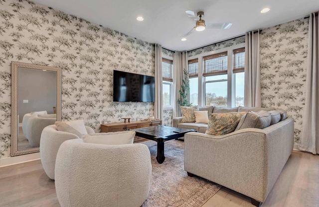 * New Music City Dream Home! 2 Miles to Broadway *
