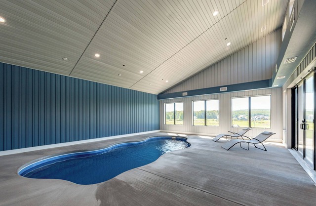 New! Namastay at the Lake: Lake Access, Indoor Pool, Dogs Ok, Hot Tub!
