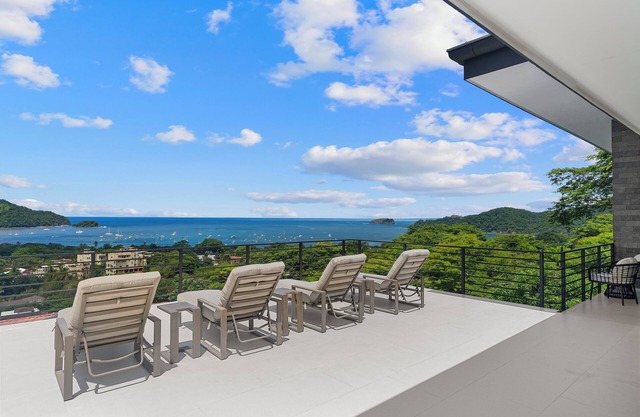 NEW Oceanview Home - Two Terraces - Five Primary Suites - Smart TVs + Foosball - Gated Entry