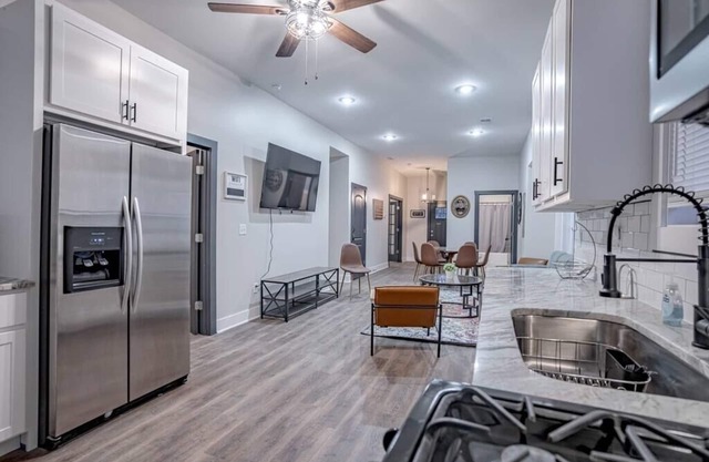 NEW! Preston Street Amazing Getaway!