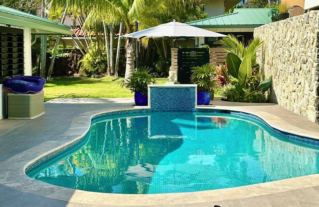 NEW REMODEL, STEPS TO SAND, AC, HEATED POOL, INQUIRE TO OWNER FOR DESIRED DATES