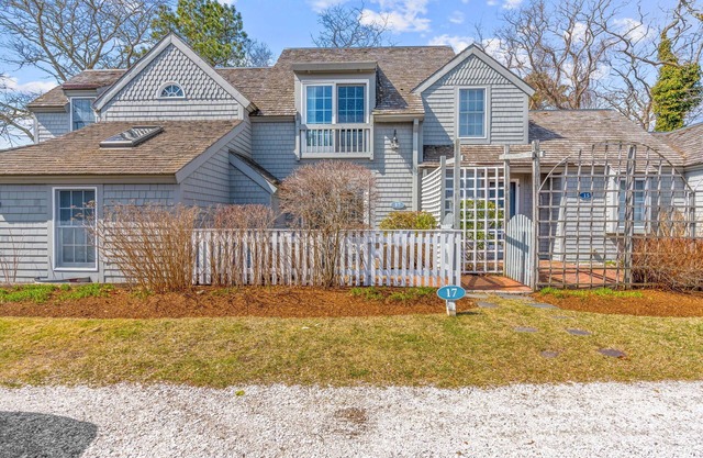 New Rental-Maushop Village, 2-bedroom, 1.5 baths, A/C, patios & private beach