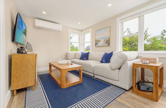 New Sagamore Beach House 2BR on Private Road