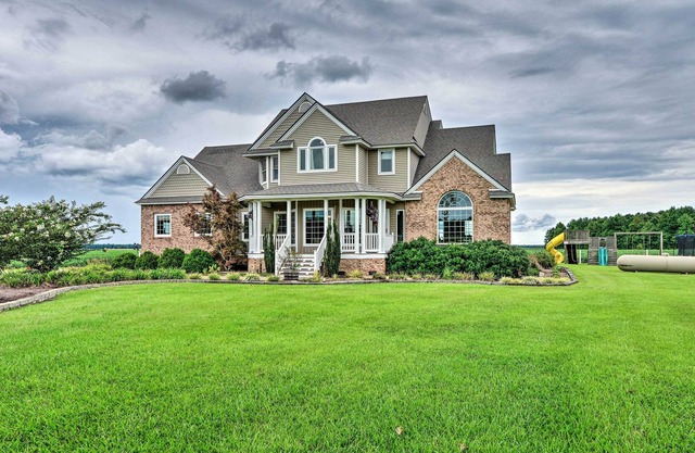 NEW! Spacious Family Getaway w/ Deck & Game Room!