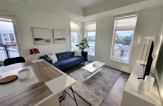New Spacious & Quiet 2 Bed Condo with Parking
