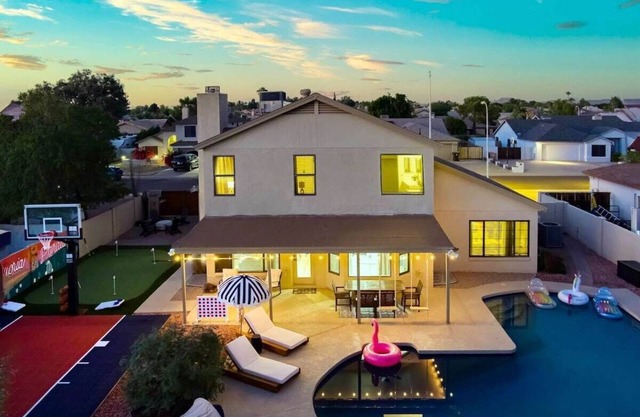 NEW Sportscourt|Huge Pool|Gameroom|Peoria Paradise