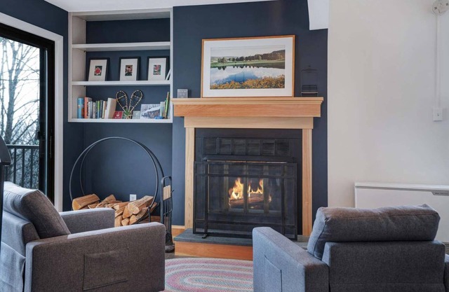 New! Steps from Ski Hill 4BR/3.5Ba | Kingswood 10A
