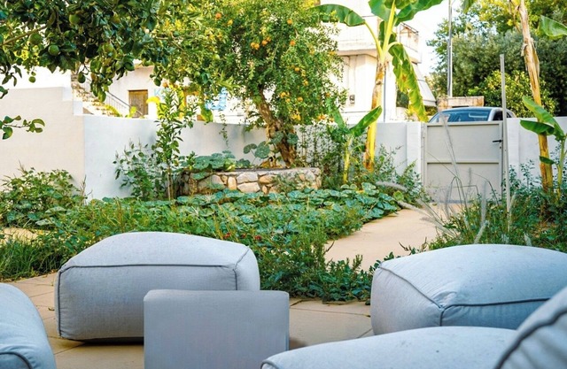 NEW Stoupa Beach Cottage – 2 Bedrooms, 2 Shower rooms, 70m to Sea for Easy Days