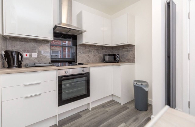 New Studio apartments available on short term let - Wellingborough. easy parking