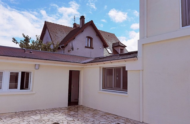 New studio with AC/free charging parking(NO.1)