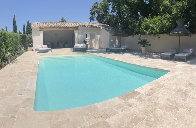 NEW Superb villa - heated swimming pool fence - 4000m garden - St-Rémy de Pce