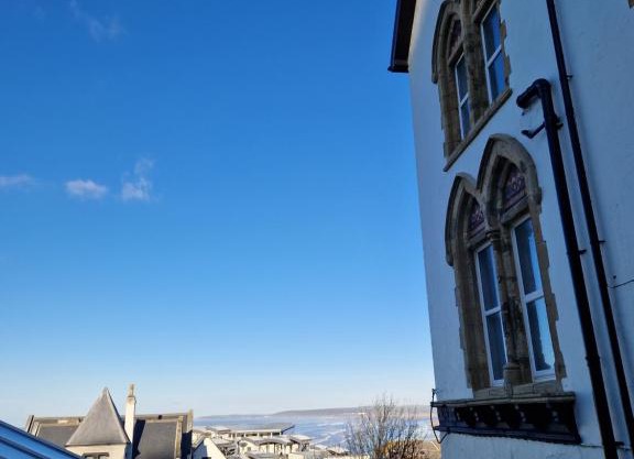 NEW! The Beach Apartment @ Culloden