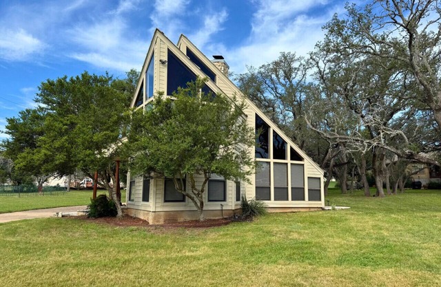 NEW* The Cozy Corner | Windermere Oaks | Lake Travis
