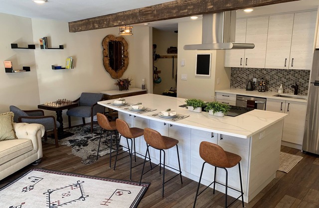 New Upscale Remodeled 2 Bedroom Base of Beaver Creek!