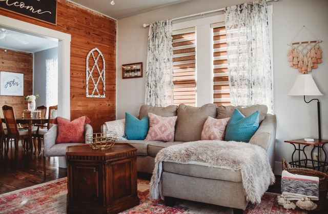 NEW! Vintage cozy 1940’s updated, 2bd/2ba