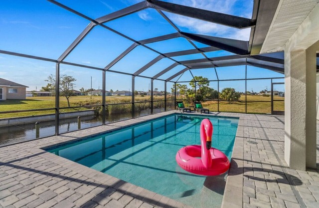 New W/heated Pool & Pier! Ideal for 2 Families!