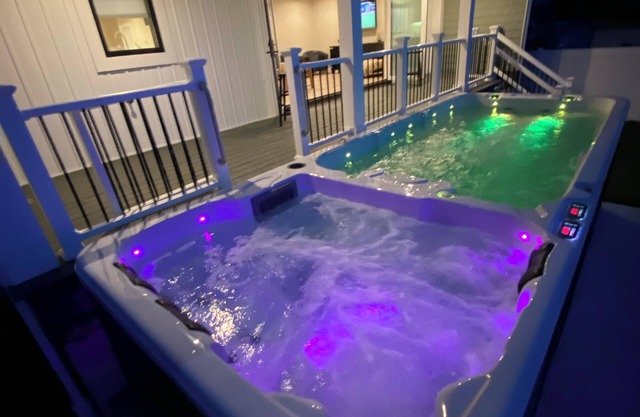 Newly Built 2024! 1 Blk to Beach! Swim spa!